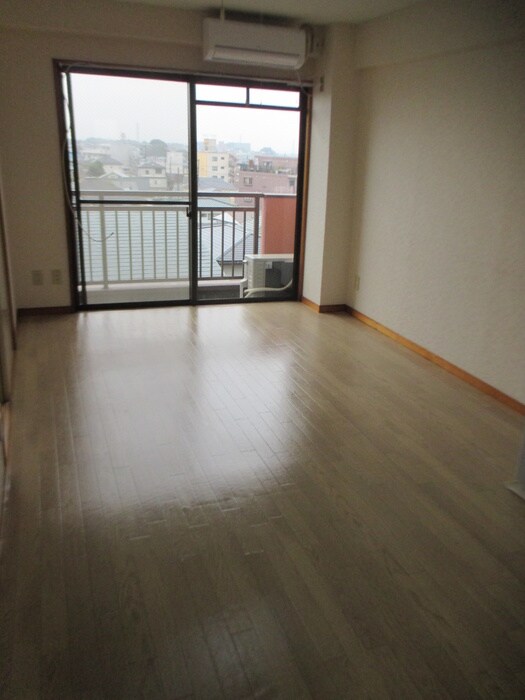 物件内観写真6　(居室)