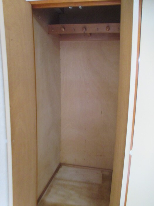 物件内観写真10　(収納)