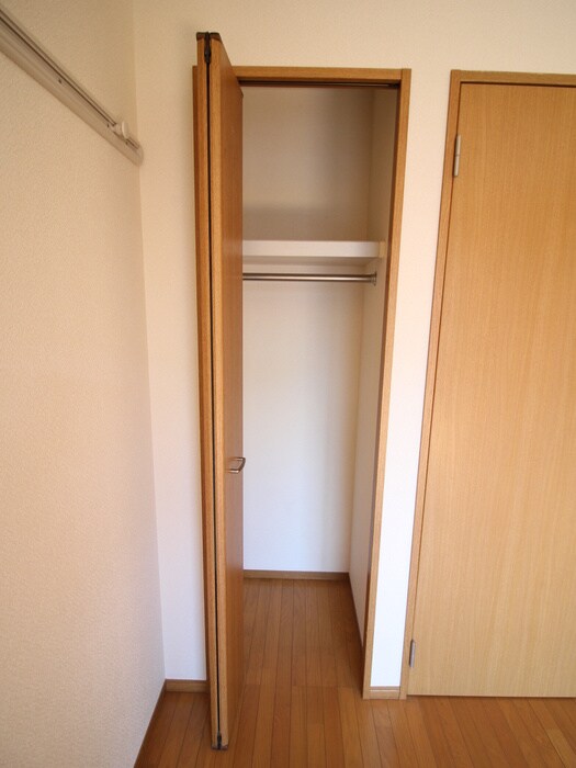 物件内観写真15　(収納)