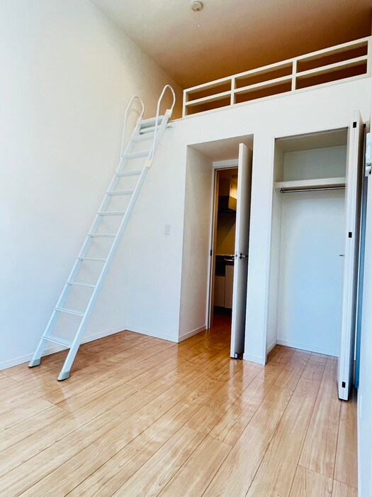 物件内観写真8　(居室)