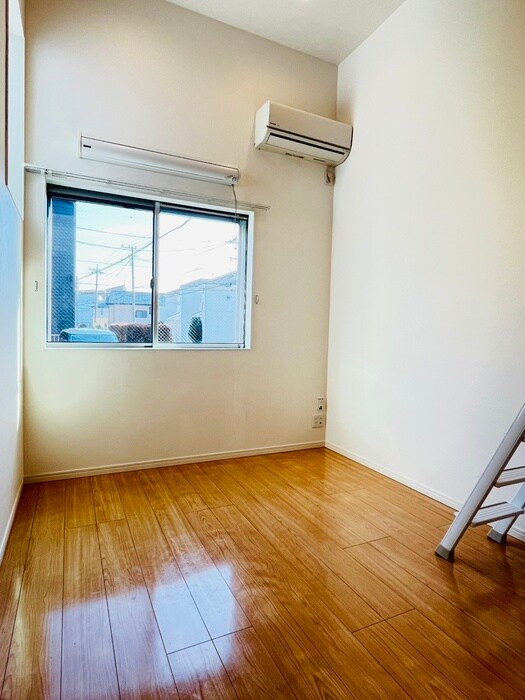 物件内観写真9　(居室)