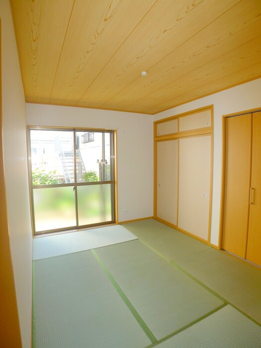 物件内観写真8　(居室)