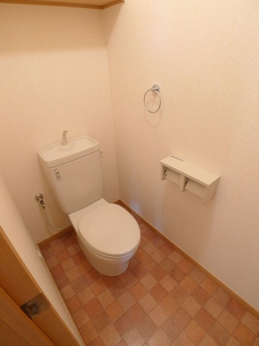 物件内観写真14　(トイレ)