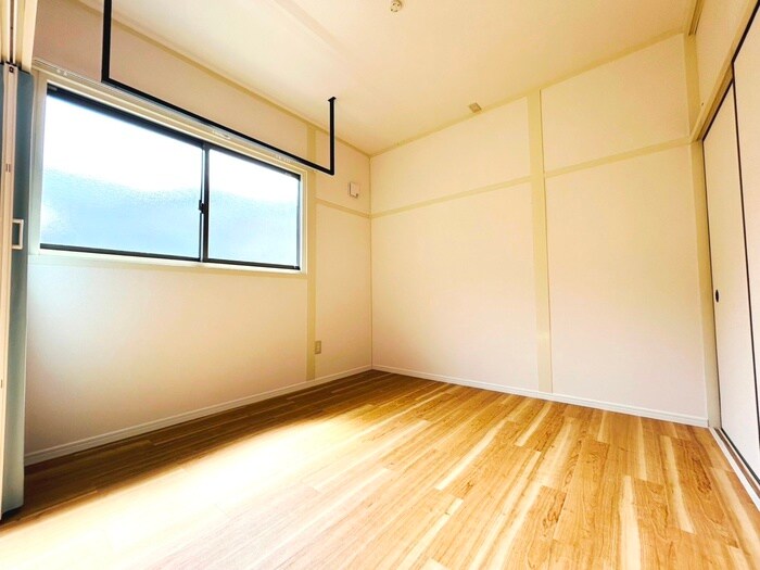 物件内観写真22　(居室)