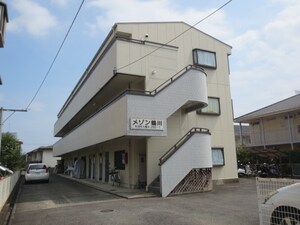 メゾン鶴川外観写真