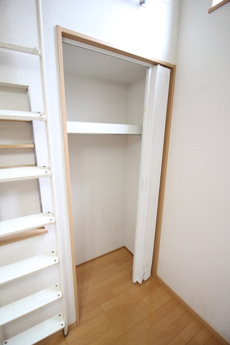 物件内観写真9　(収納)