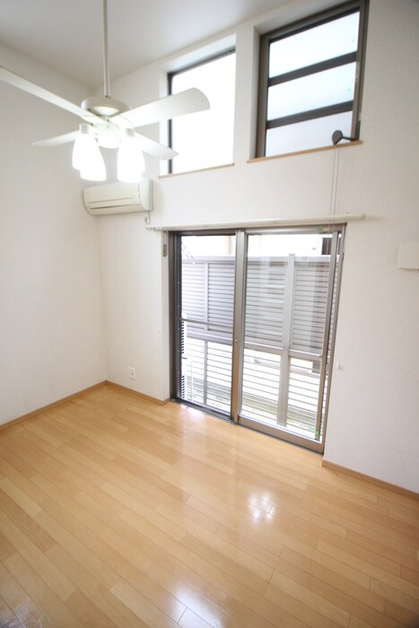 物件内観写真17　(居室)