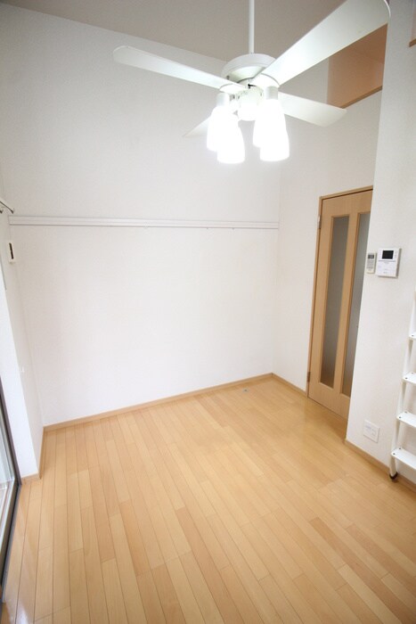 物件内観写真18　(居室)