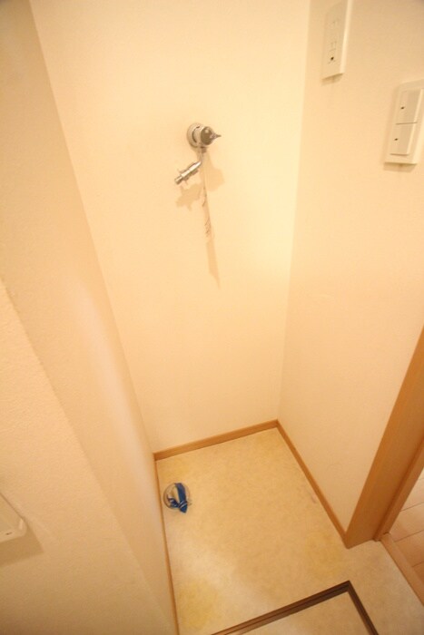 物件内観写真19　(洗濯機置場)