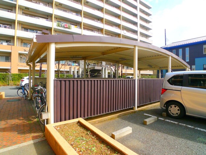 物件外観写真3　(駐輪場)