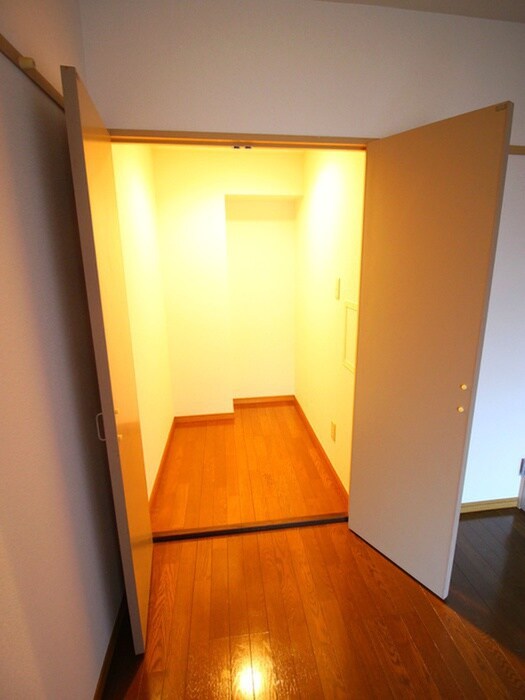 物件内観写真17　(収納)