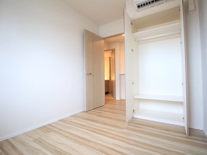 物件内観写真9　(居室)