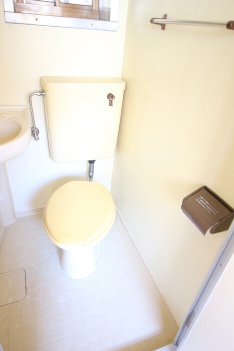 物件内観写真12　(トイレ)