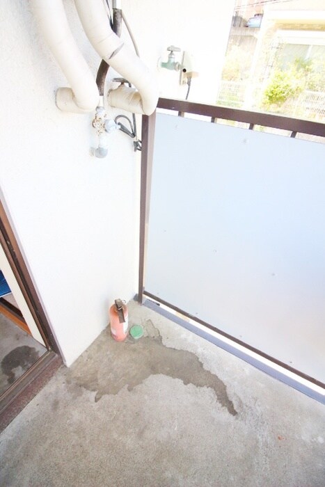 物件内観写真17　(洗濯機置場)