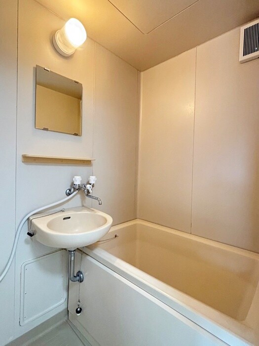 物件内観写真12　(バス／シャワールーム等)