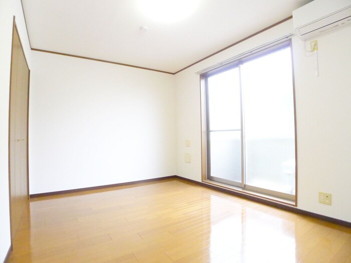 物件内観写真6　(居室)