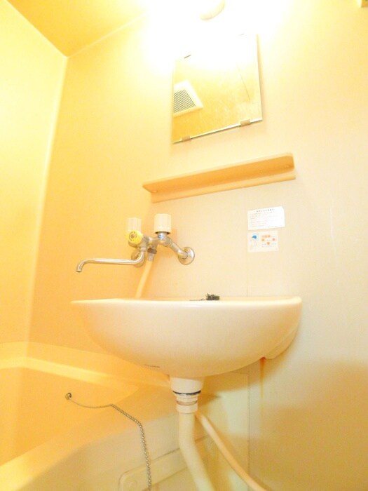 物件内観写真11　(洗面)