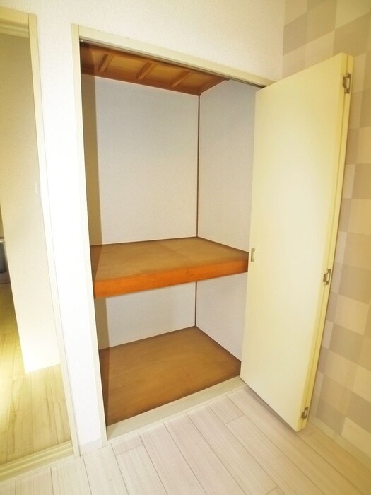 物件内観写真13　(収納)