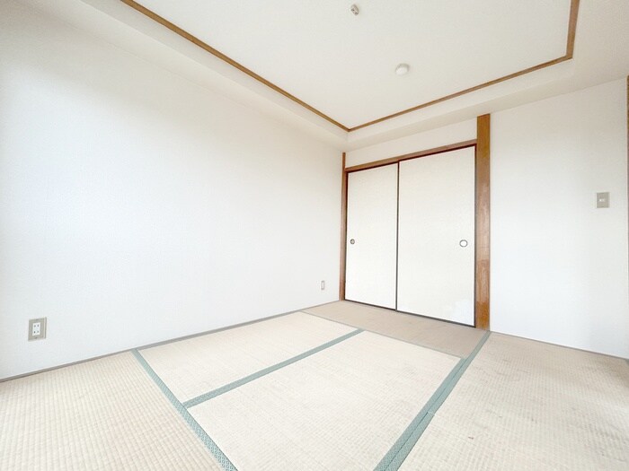 物件内観写真9　(居室)