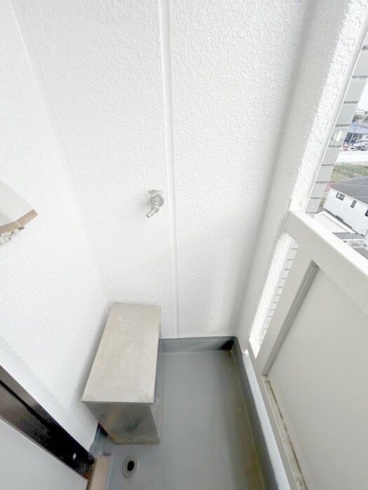 物件内観写真15　(洗濯機置場)