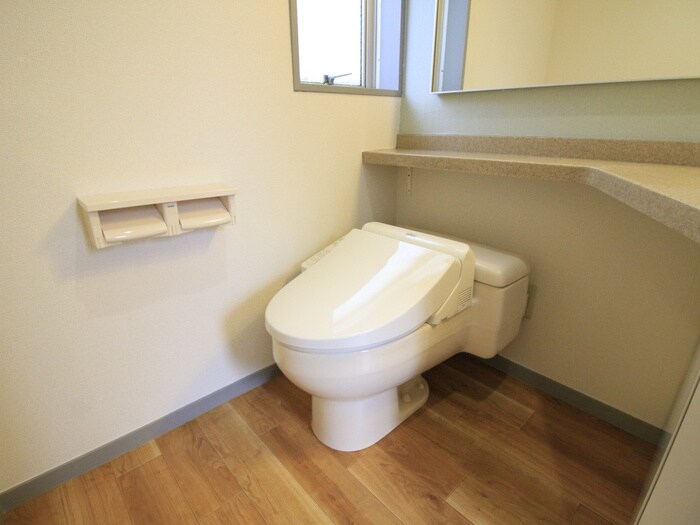 物件内観写真10　(トイレ)