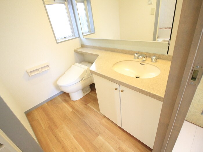 物件内観写真11　(洗面)