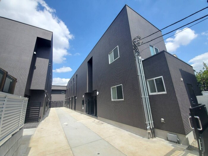 物件外観写真1　(外観写真)