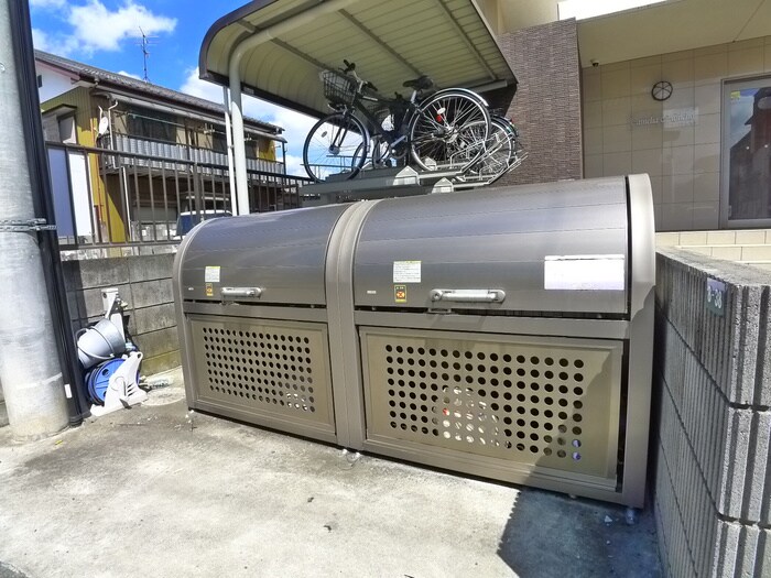 物件外観写真6　(建物設備)