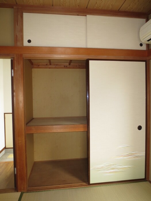 物件内観写真15　(収納)