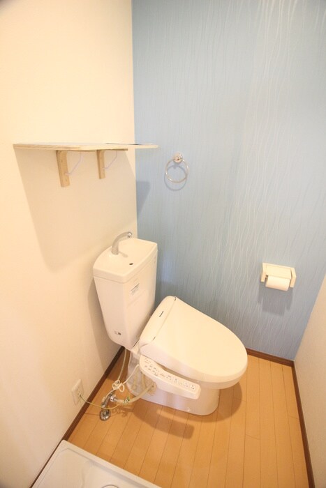 物件内観写真8　(トイレ)