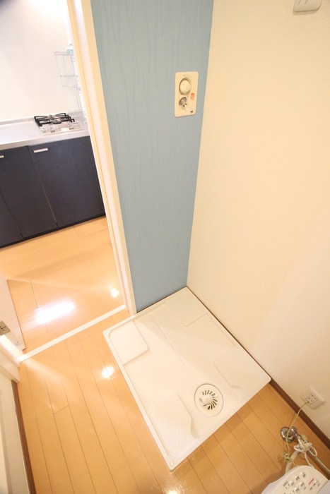 物件内観写真9　(洗濯機置場)