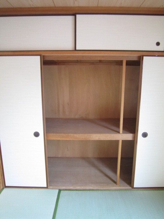 物件内観写真16　(収納)