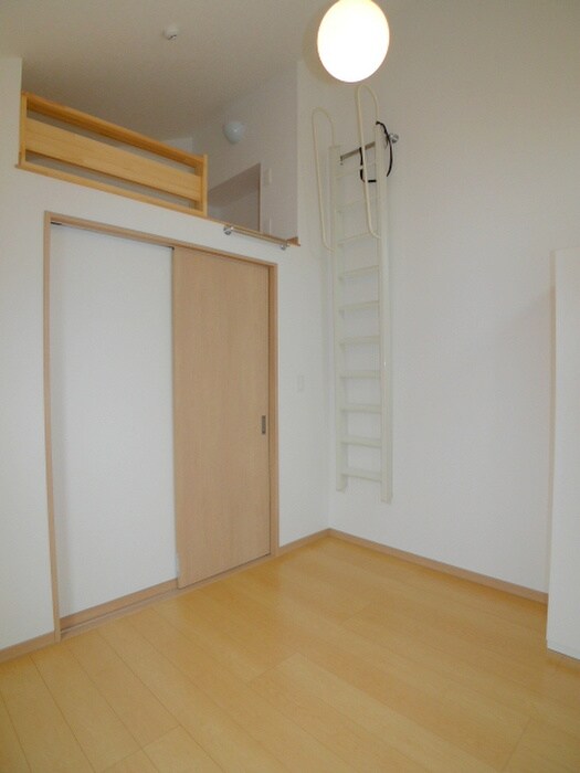 物件内観写真5　(居室)