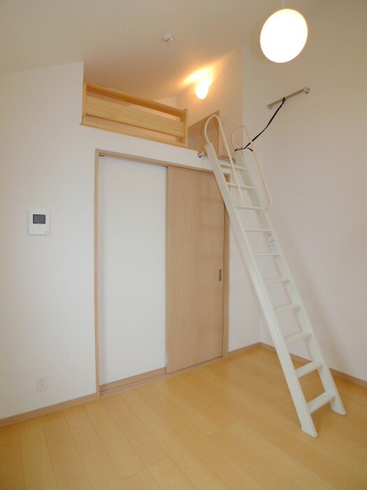 物件内観写真9　(廊下)