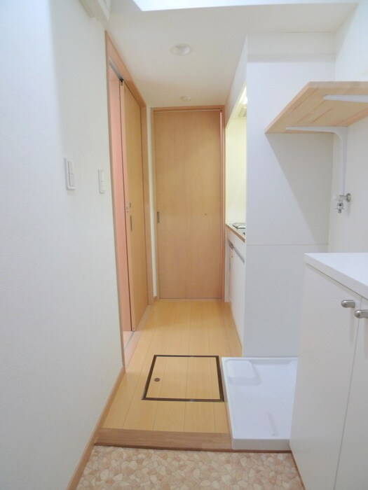 物件内観写真14　(玄関)