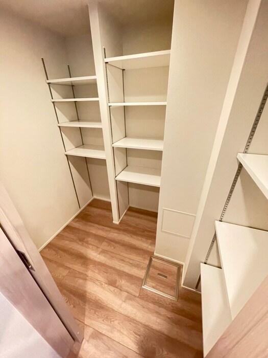 物件内観写真9　(収納)