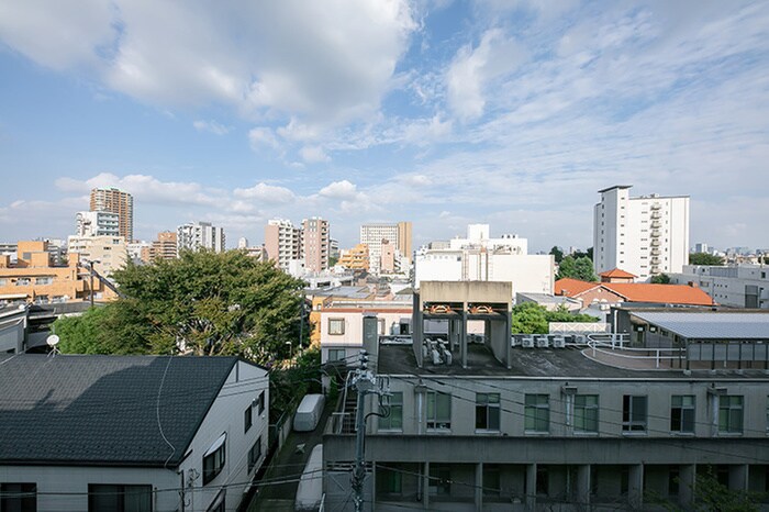 物件内観写真14　(室内からの展望)