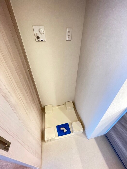 物件内観写真21　(洗濯機置場)
