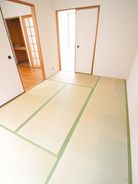 物件内観写真6　(居室)