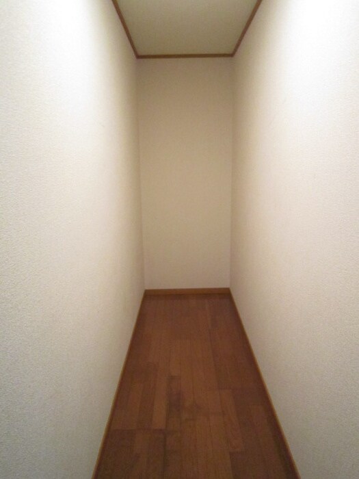 物件内観写真10　(収納)