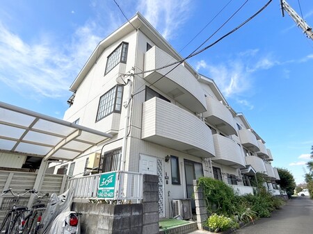 ホワイトマンション外観写真