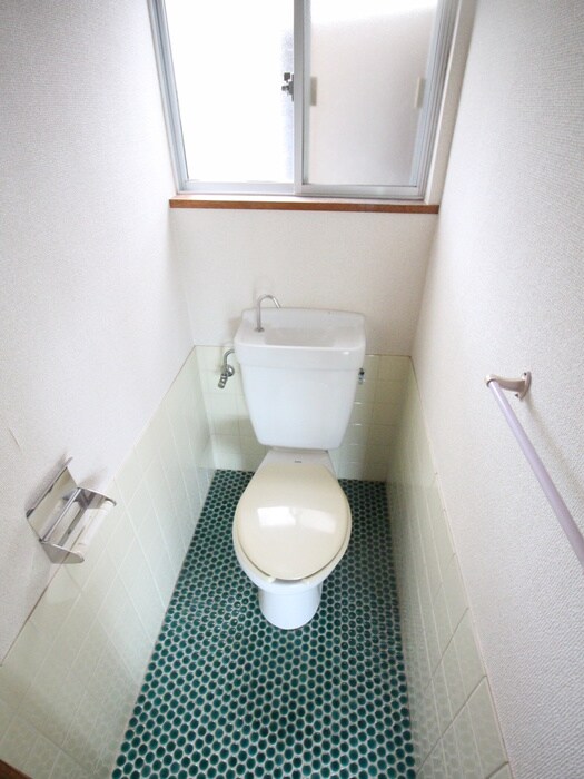 物件内観写真14　(トイレ)