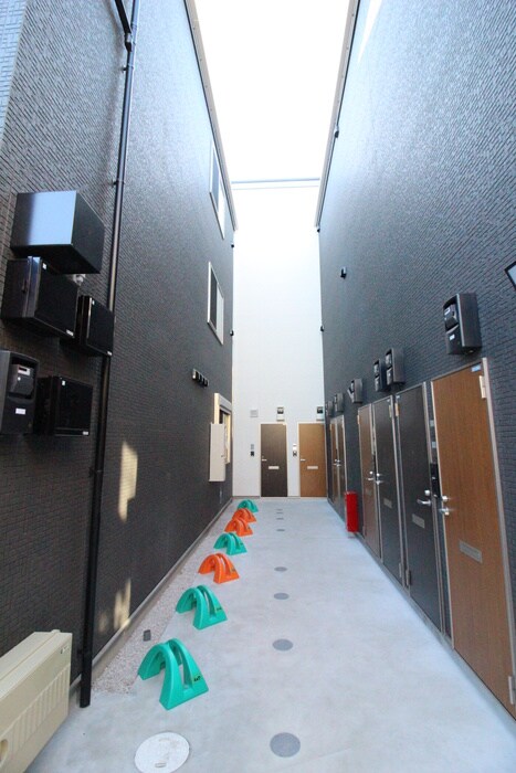 物件外観写真5　(駐輪場)