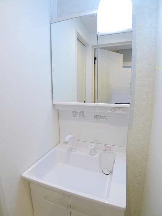 物件内観写真9　(洗面)