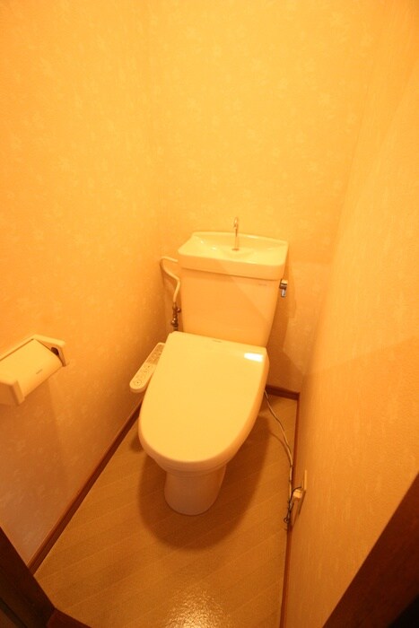 物件内観写真12　(トイレ)