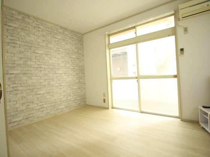 物件内観写真8　(居室)