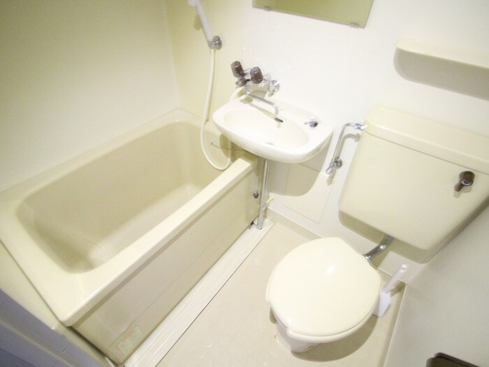 物件内観写真13　(トイレ)