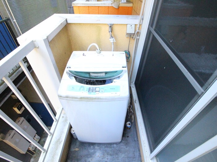 物件内観写真17　(洗濯機置場)