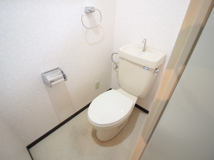 物件内観写真15　(トイレ)