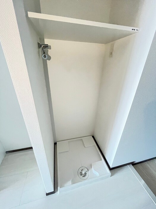 物件内観写真15　(洗濯機置場)